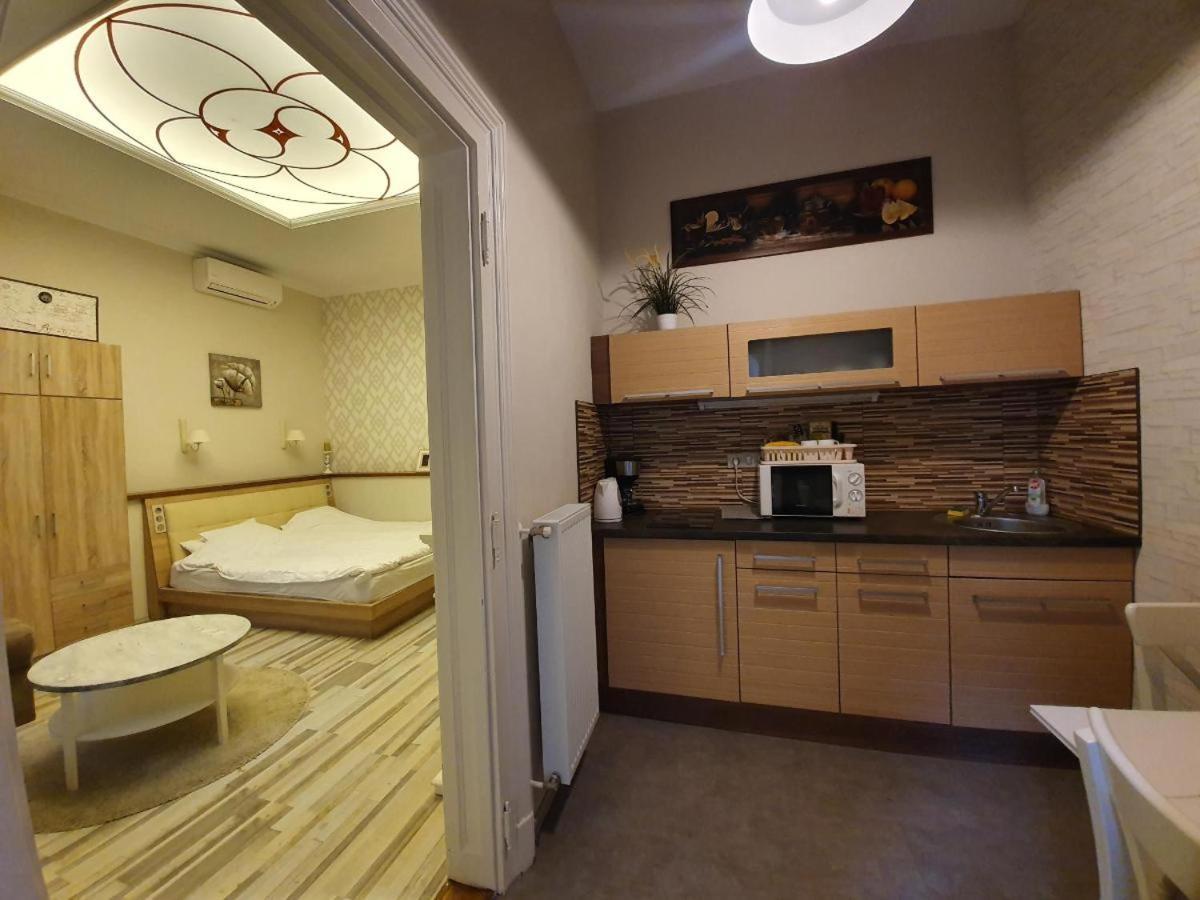 All In Apartman Ii. Boedapest Buitenkant foto